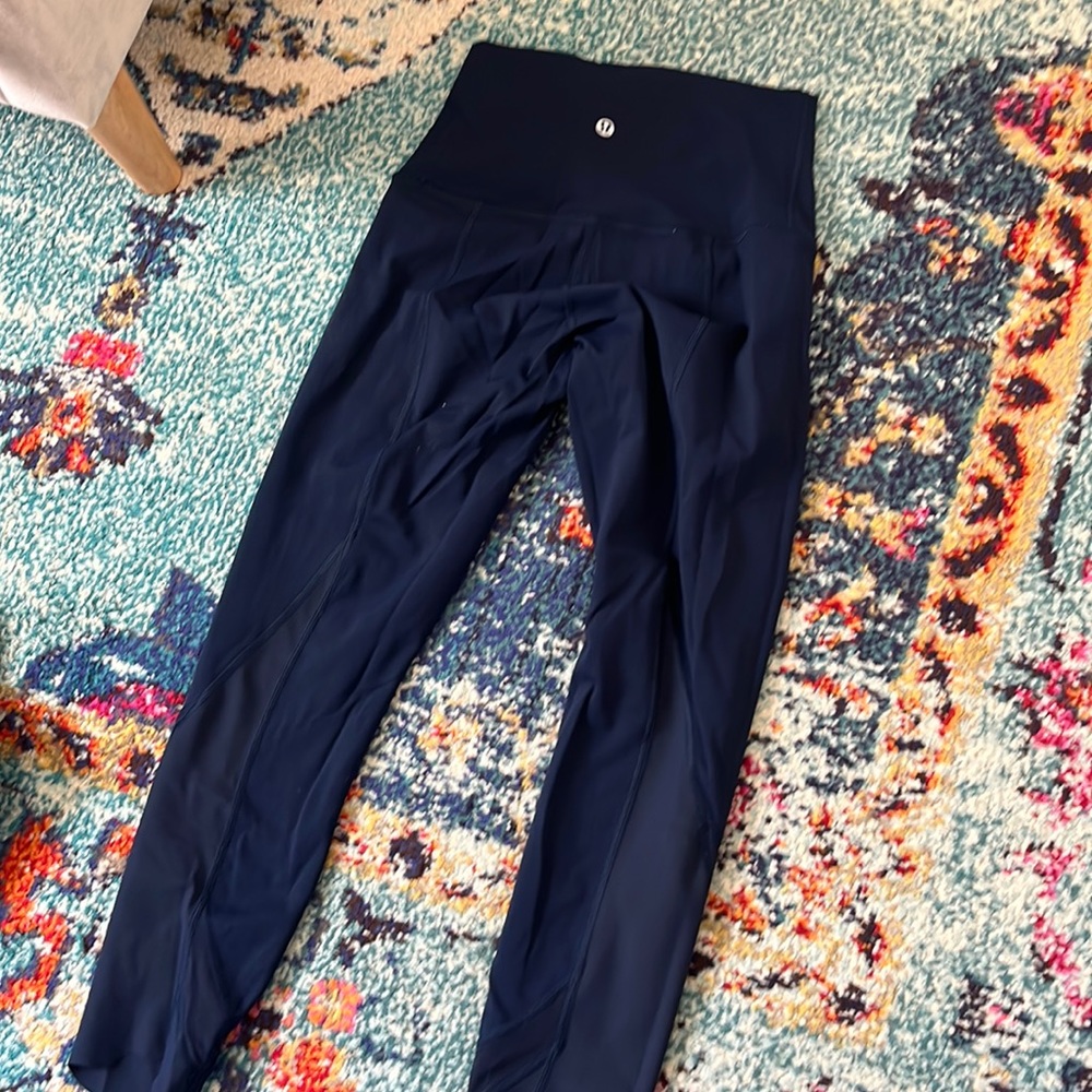 Cropped lululemons